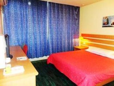 фото отеля Home Inn Shanghai Jiading Chengzhong Road