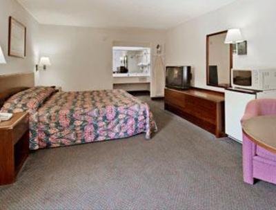 фото отеля Days Inn Weldon-Roanoke Rapids