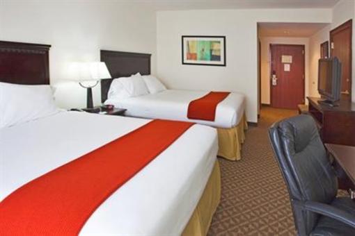 фото отеля Holiday Inn Express Hotel & Suites Bartow