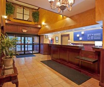 фото отеля Holiday Inn Express Pittsburgh North Harmarville