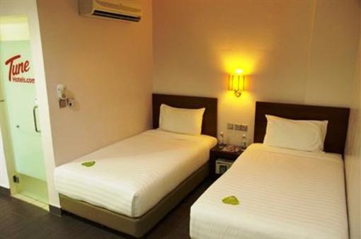 фото отеля Tune Hotels .com Waterfront Kuching