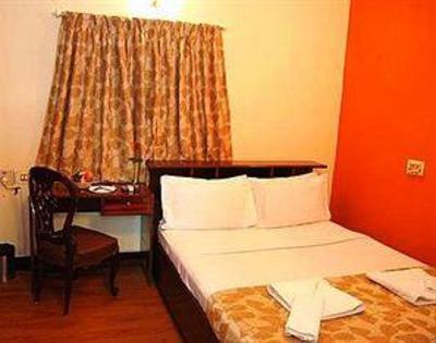 фото отеля Nakshatra - Adyar Hotel