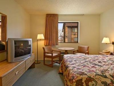 фото отеля Super 8 Motel Lebanon (Missouri)