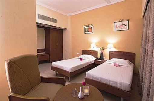 фото отеля The Hotel Royal Plaza Chennai