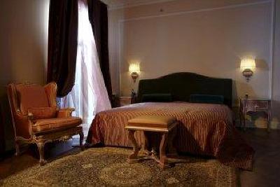 фото отеля Pontos Plaza Hotel