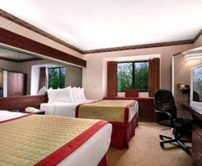 фото отеля Baymont Inn & Suites Gaylord