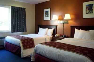 фото отеля Red Carpet Inn & Suites Plymouth