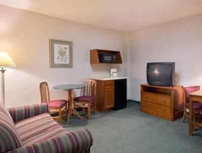 фото отеля Days Inn and Suites Elkins