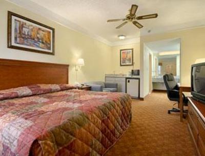 фото отеля Days Inn & Suites Webster