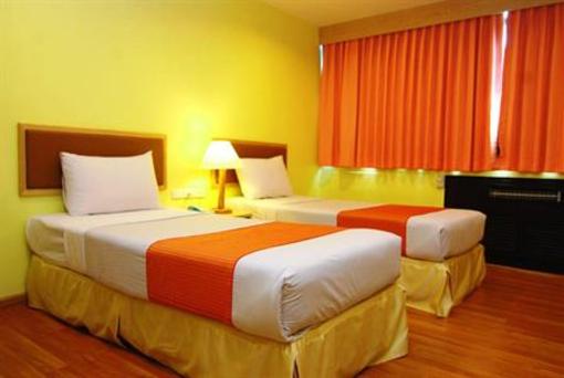 фото отеля Ruamchitt Plaza Hotel