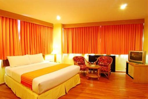 фото отеля Ruamchitt Plaza Hotel
