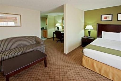 фото отеля Holiday Inn Express Hotel & Suites Harrison (Ohio)