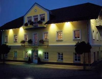 фото отеля Hotel Zur Post Büchlberg