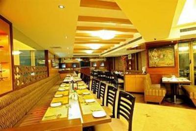 фото отеля Goldfinch Hotel Mangalore