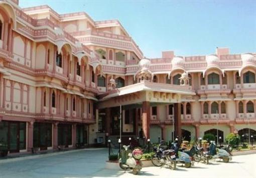 фото отеля Hotel Raj Vilas Palace