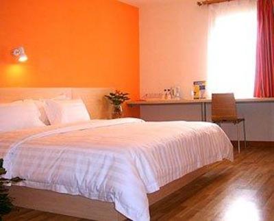 фото отеля 7Days Inn Wuhan Plaza Erdian