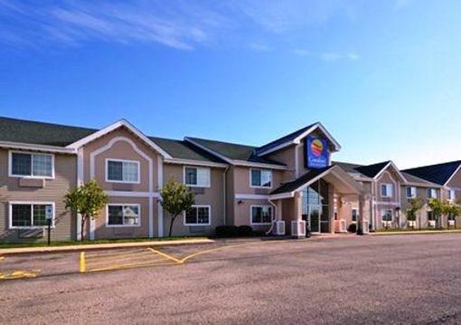 фото отеля Comfort Inn & Suites Jackson (Wisconsin)