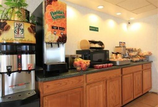 фото отеля Americas Best Value Inn Pittston