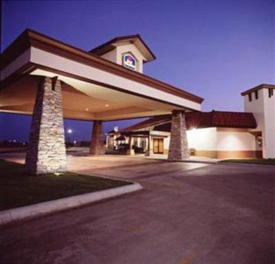 фото отеля BEST WESTERN Wichita North Hotel & Suites