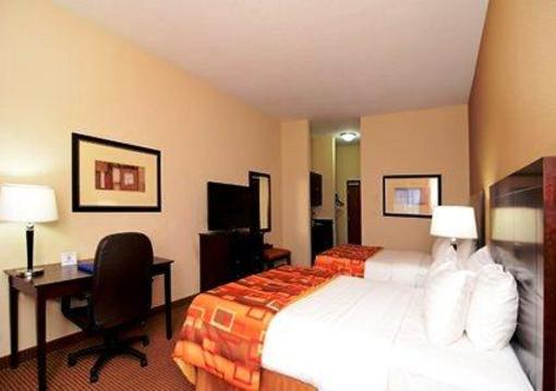 фото отеля Comfort Inn And Suites Alvarado