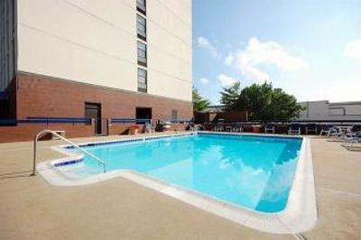 фото отеля BEST WESTERN Potomac Mills