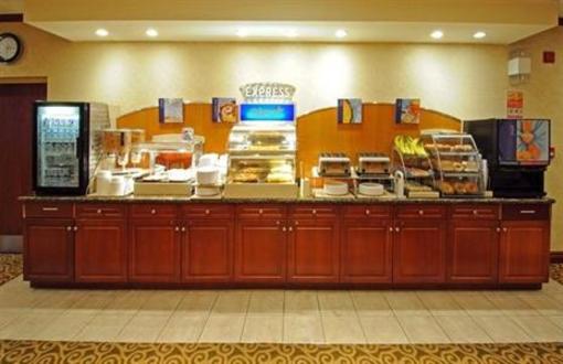 фото отеля Holiday Inn Express Hotel & Suites Belleville