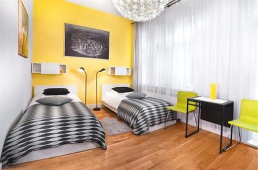 фото отеля Pomaranczarnia Hostel Apartamenty