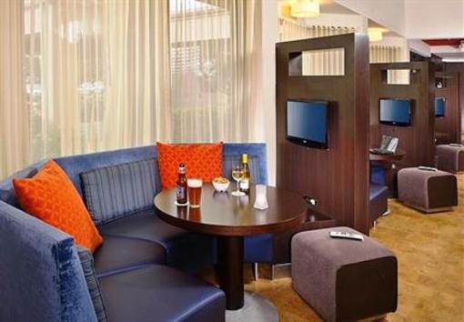 фото отеля Courtyard by Marriott Mt. Laurel