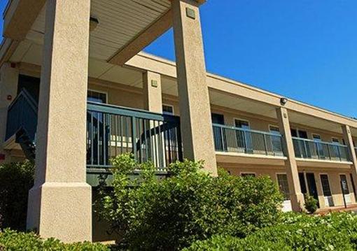 фото отеля Clarion Inn Columbia-Airport