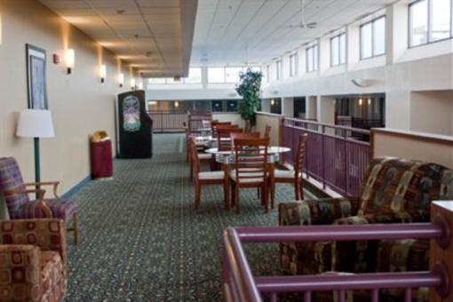 фото отеля Plaza Hotel and Suites Eau Claire