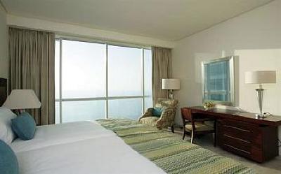 фото отеля Oasis Beach Tower Apartments
