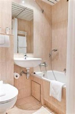 фото отеля Hotel Queen Anne Brussels