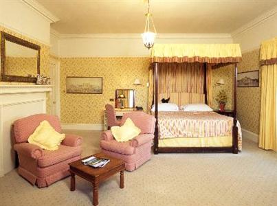 фото отеля Hazlewood Castle Hotel Tadcaster