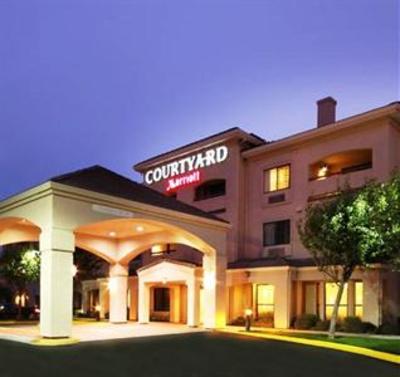 фото отеля Courtyard by Marriott Salinas Monterey