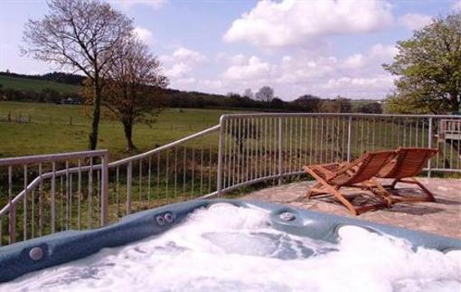 фото отеля Waterwynch Spa Retreat