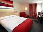 фото отеля Holiday Inn Express Cheltenham