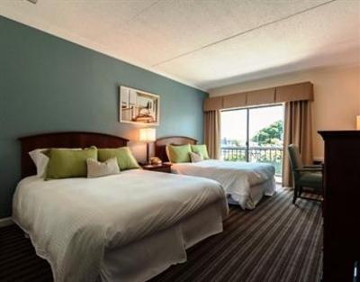 фото отеля Cohasset Harbor Resort