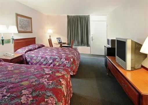 фото отеля Americas Best Value Inn & Suites Starkville