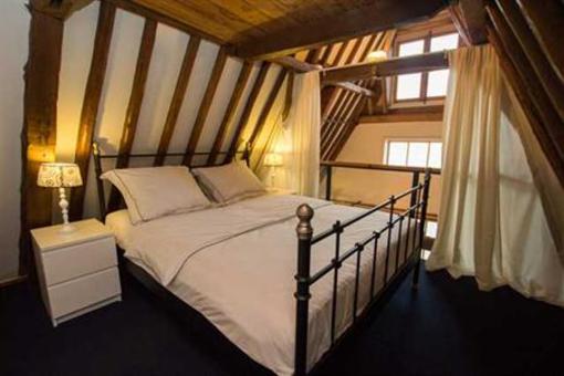 фото отеля Alexander Guestrooms
