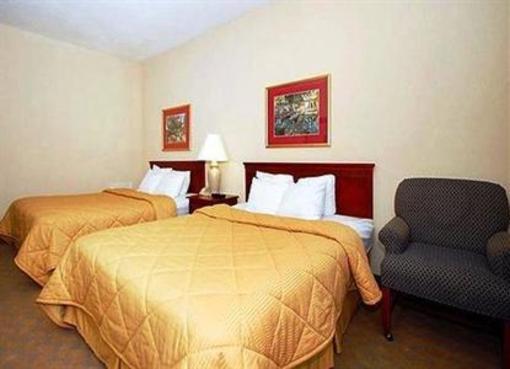 фото отеля Comfort Inn & Suites Lees Summit