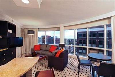 фото отеля Radisson Plaza Hotel at Kalamazoo Center