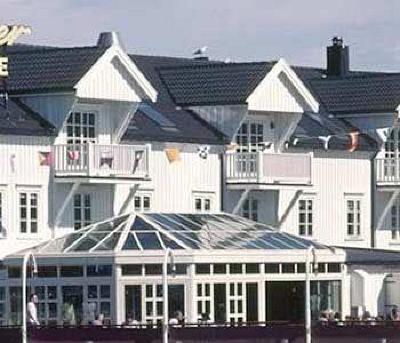 фото отеля Anker Brygge Hotel Vagan