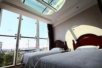 фото отеля Dalian Royal Holiday Inn
