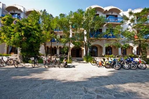 фото отеля Theodorou Beach Hotel