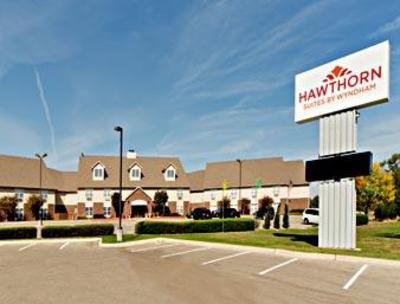 фото отеля Hawthorn Suites Wichita