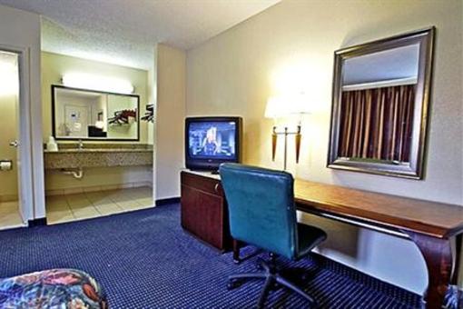 фото отеля Motel 6 Washington DC/Convention Center