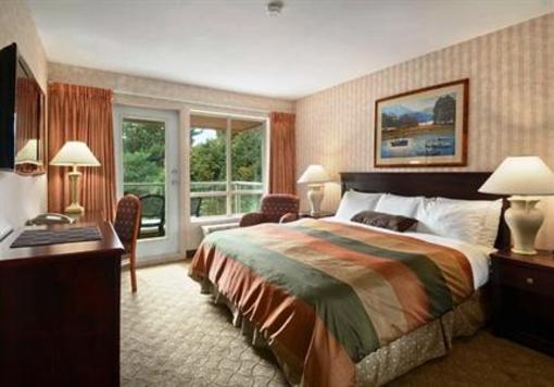 фото отеля Ramada Limited Vancouver Airport