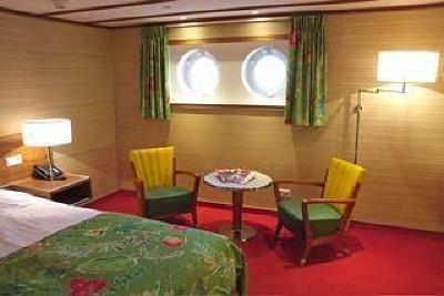 фото отеля Cruise Hotel