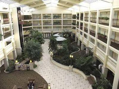 фото отеля Embassy Suites Hotel Colorado Springs