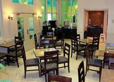 фото отеля Comfort Inn and Suites Ambassador Bridge